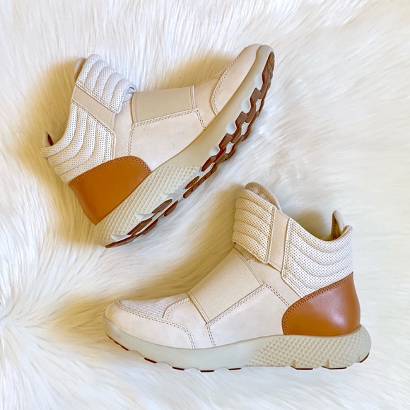 Timberland FlyRoam Pull-On High Top Sneakers - Picture 5 of 7